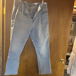 American Eagle Outfitters Men's Light Wash Straight Jeans